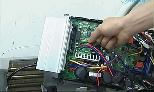 洮北美的空调电话是多少