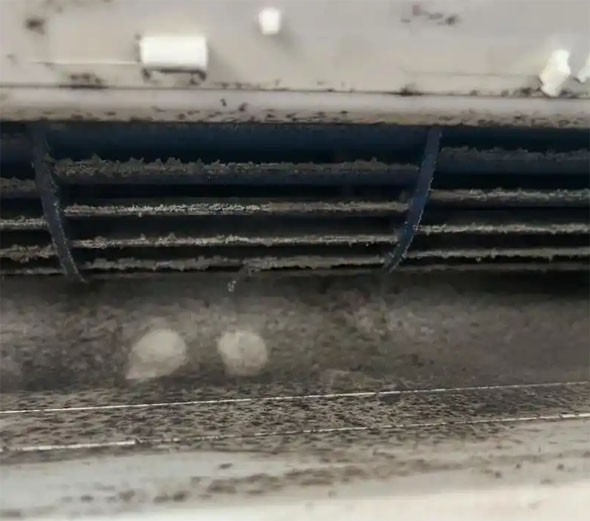 洮北空调吹的风有股烧焦味是怎么回事